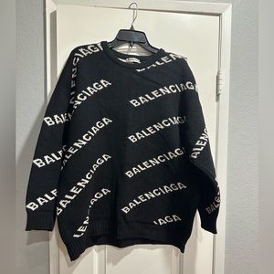 Authentic balenciaga sweater in very good condition.